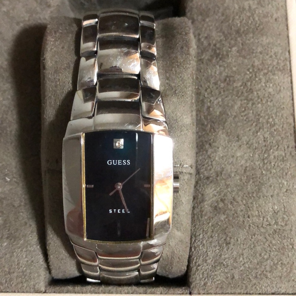 Watch - Picture 4 of 4
